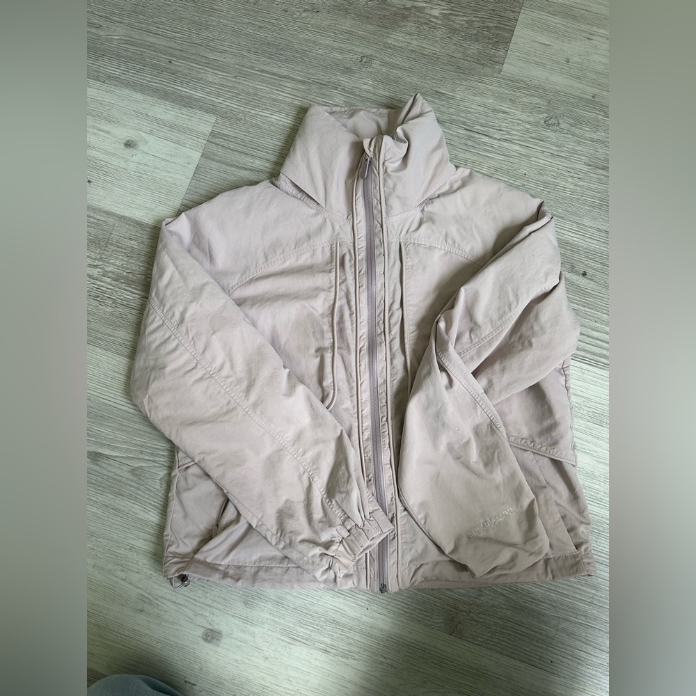 Lululemon Athletica Always Effortless Jacket Soft Pink Zip-Up Jacket with hood